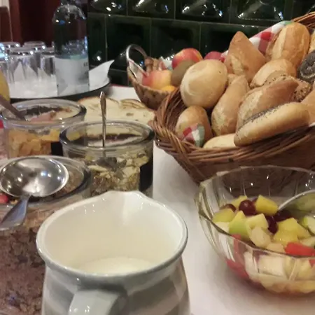 Braeuhaus Отель *